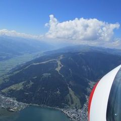 Flugwegposition um 11:45:35: Aufgenommen in der Nähe von Gemeinde Zell am See, 5700 Zell am See, Österreich in 2180 Meter